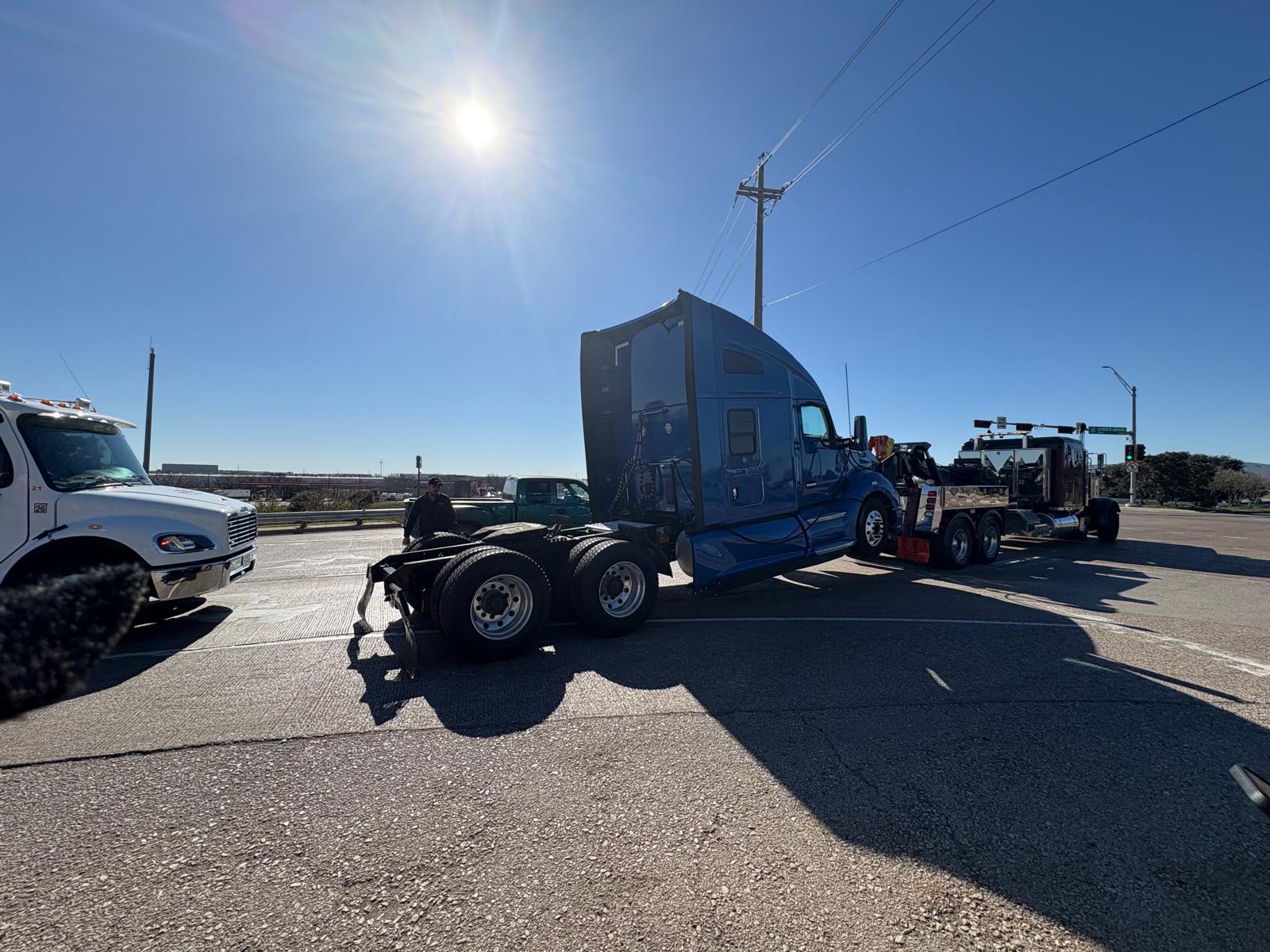 Ferris Towing Service heavy duty semi and commercial truck towing in the Dallas-Fort Worth area